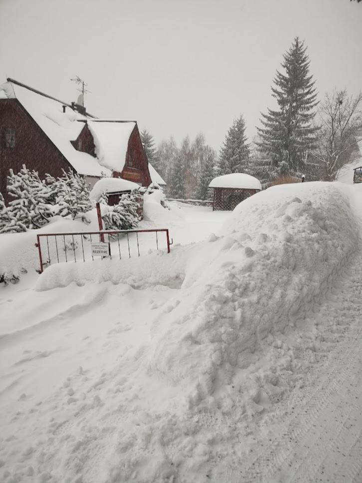 Třílůžkový pokoj Pension Kubů Špindlerŭv Mlýn Exterior foto